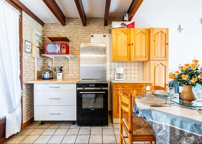 Сasa de vacaciones Lutins 5 By Interhome *